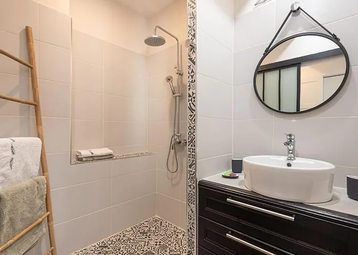 La Cave... Entre Narbonne Et Carcassonne